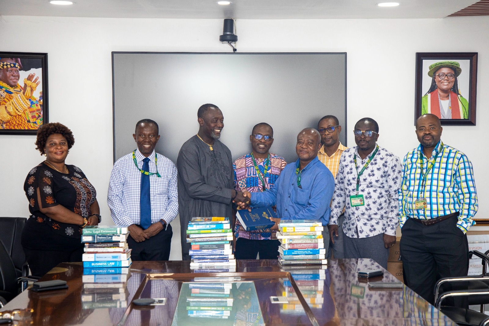 The Ghanaian Association of South Jersey has donated a collection of Books  to KNUST